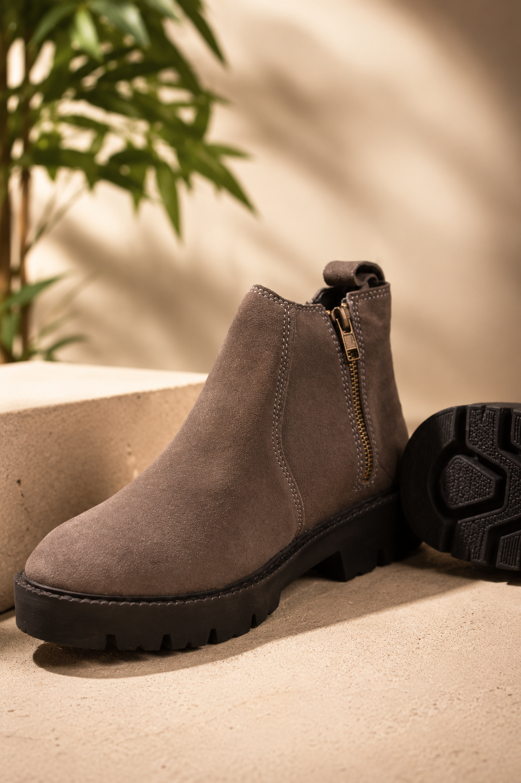 Suede Chunky Chelsea